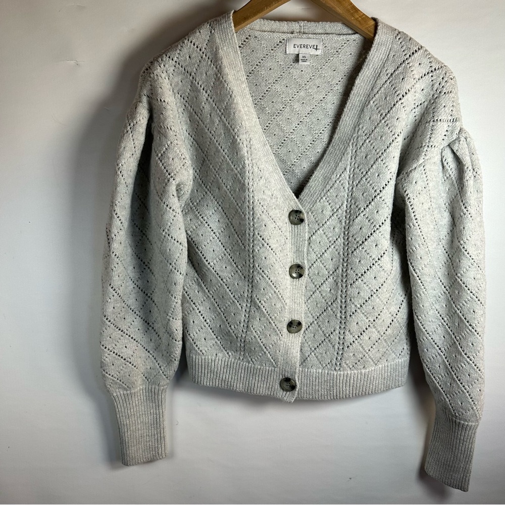 Evereve Light Gray Knit Cardigan